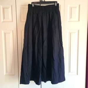 Black linen maxi skirt with pockets elastic waist size L